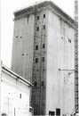 Výstavba skipové věže 1984.jpg
